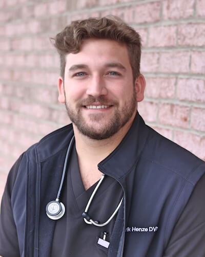 Dr. Henze