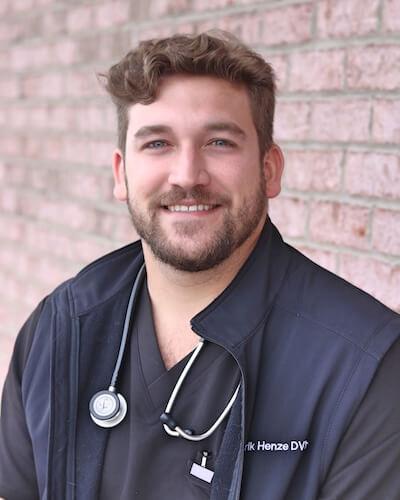 Dr. Henze